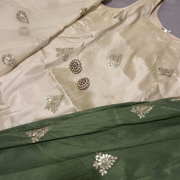SAGE & CREAM SUIT AND DUPATTA - Picture 2 of 2